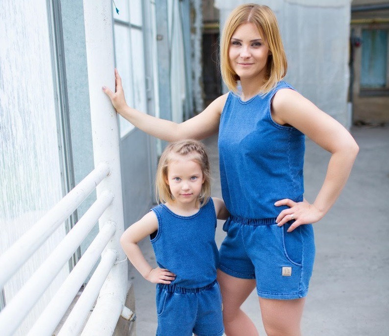 Ubrania dla mamy i córki – propozycje prosto od producenta ubrań dziecięcych 